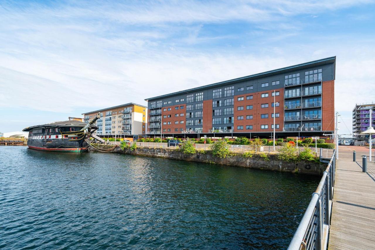 Quayside * Dundee